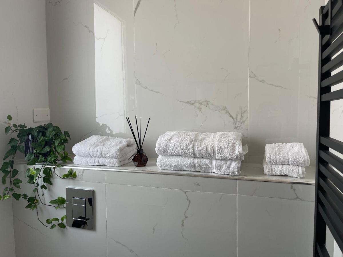 Martanna Rooms Carini Exteriör bild